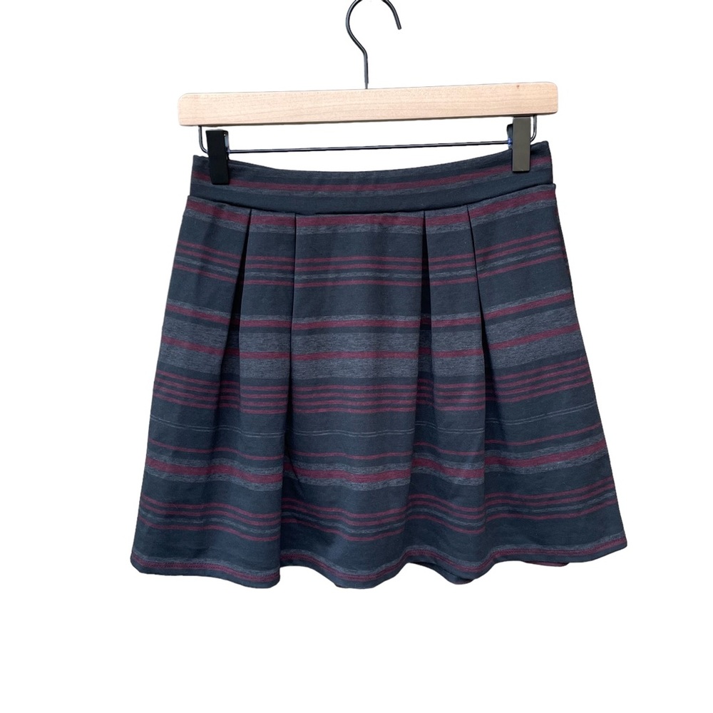 Joe Benbasset Medium Black, Grey, Red Striped Pleated Skirt